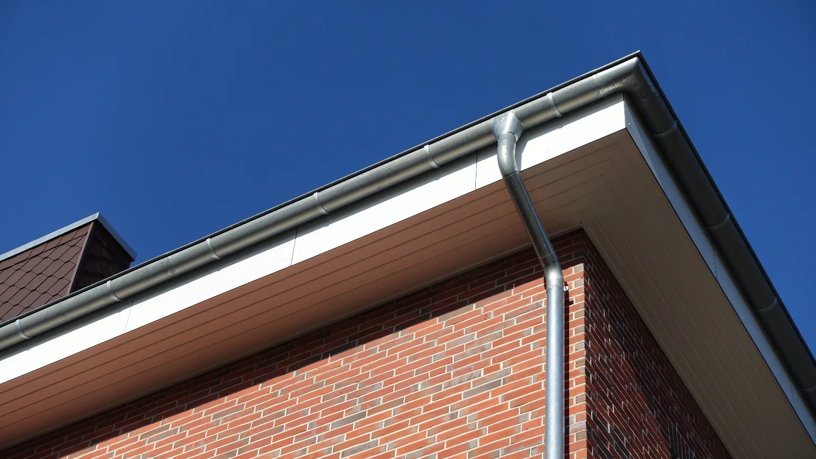 Roofline Services by Oakcrest Roofing Ltd